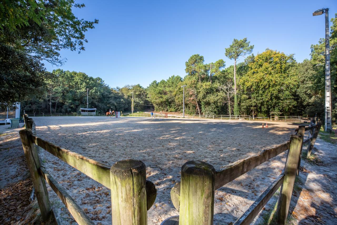 Centro ippico In vendita Charente-Maritime