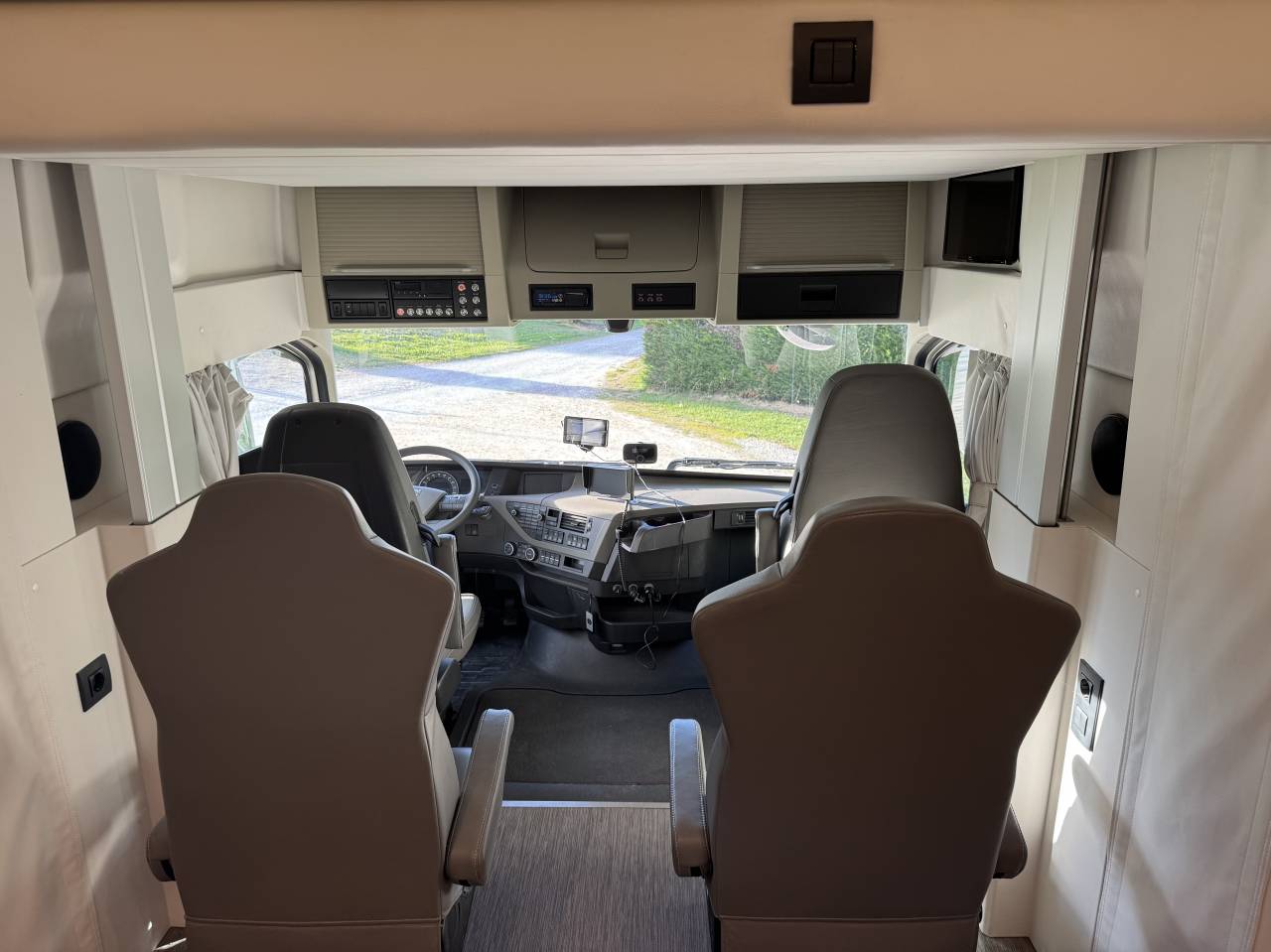 Camion per Cavalli STX VOLVO 2020 Occasione