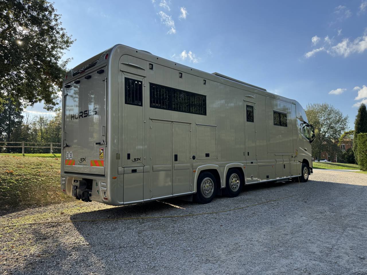 Camion per Cavalli STX VOLVO 2020 Occasione
