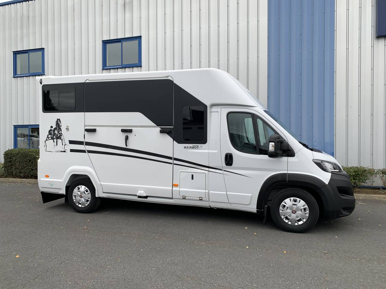 Van per Cavalli Barbot D5 2024 Occasione