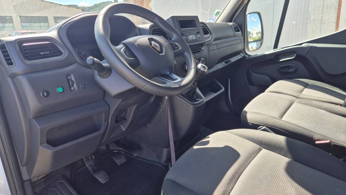 Van per Cavalli Laissac Utilitari Renault Master 2022 Occasione