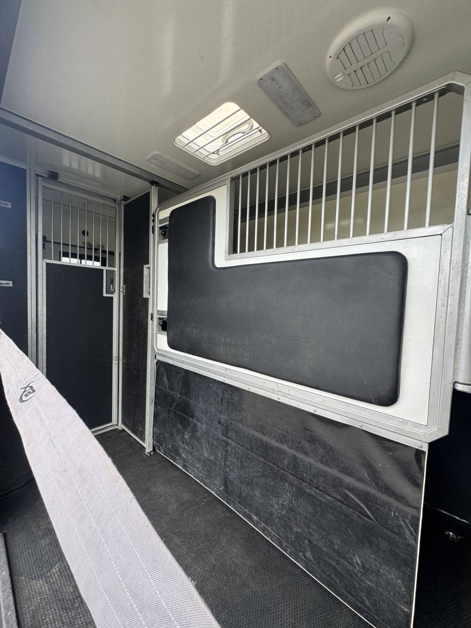 Van per Cavalli Renault MASTER STX 2 HORSES  2021 Occasione