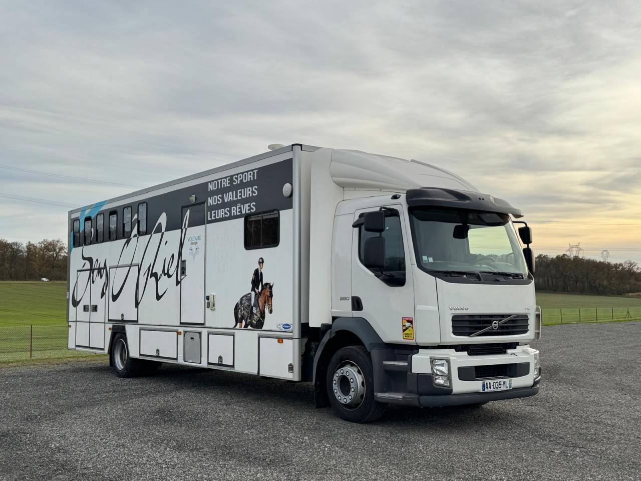 Camion per Cavalli Volvo VOLVO 2009 Occasione