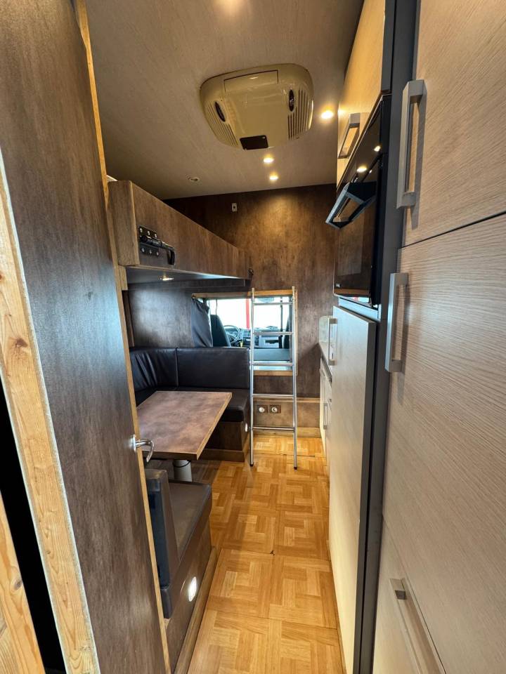 Camion per Cavalli Volvo VOLVO 2009 Occasione