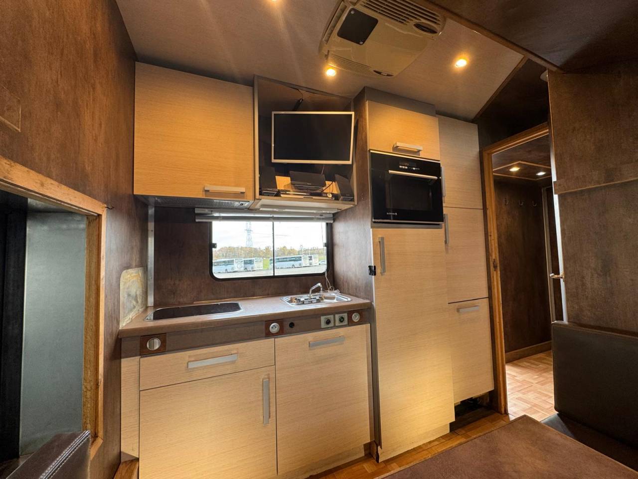 Camion per Cavalli Volvo VOLVO 2009 Occasione