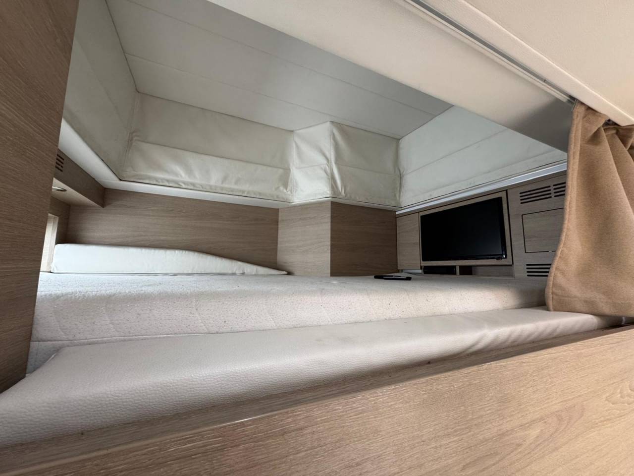 Camion per Cavalli EQUIX MERCEDES 2016 Occasione