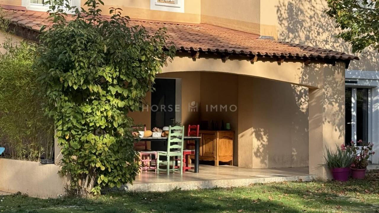 Propriet&agrave; equestre In vendita Var