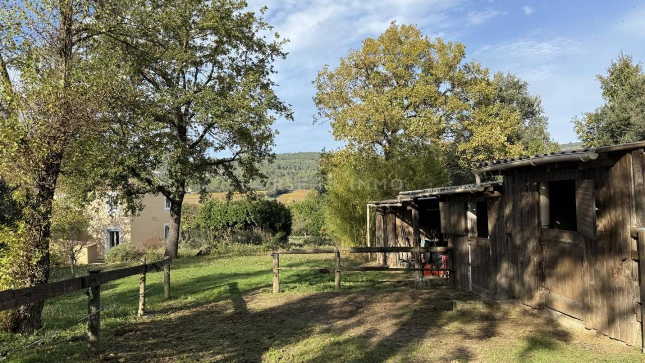 Propriet&agrave; equestre In vendita Var