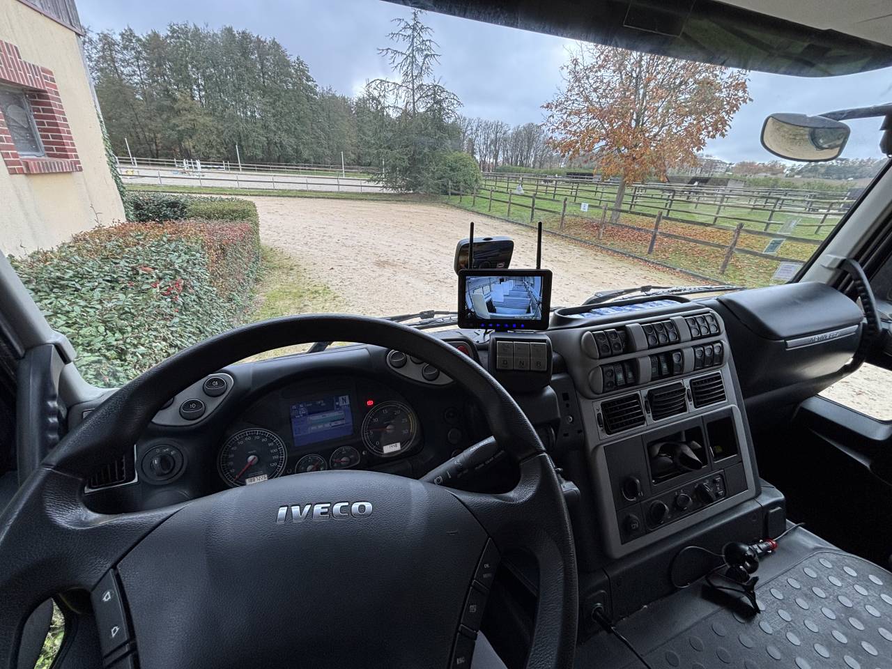 Camion per Cavalli Iveco STRALIS 2011 Occasione