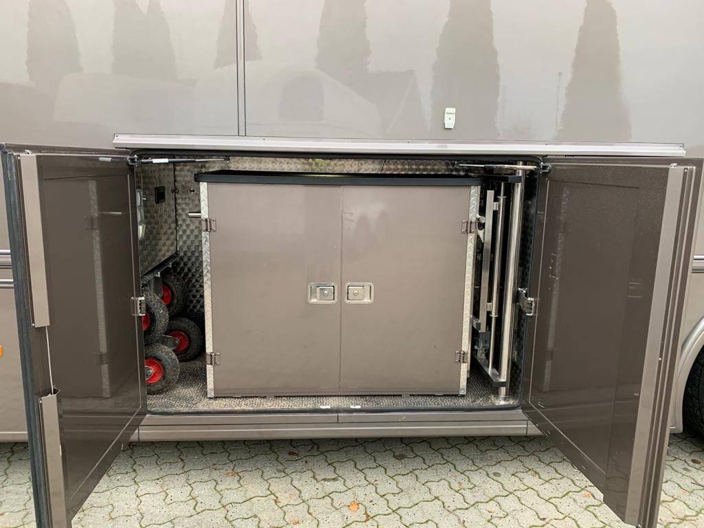 Camion per Cavalli Scania SCANIA 0 Occasione