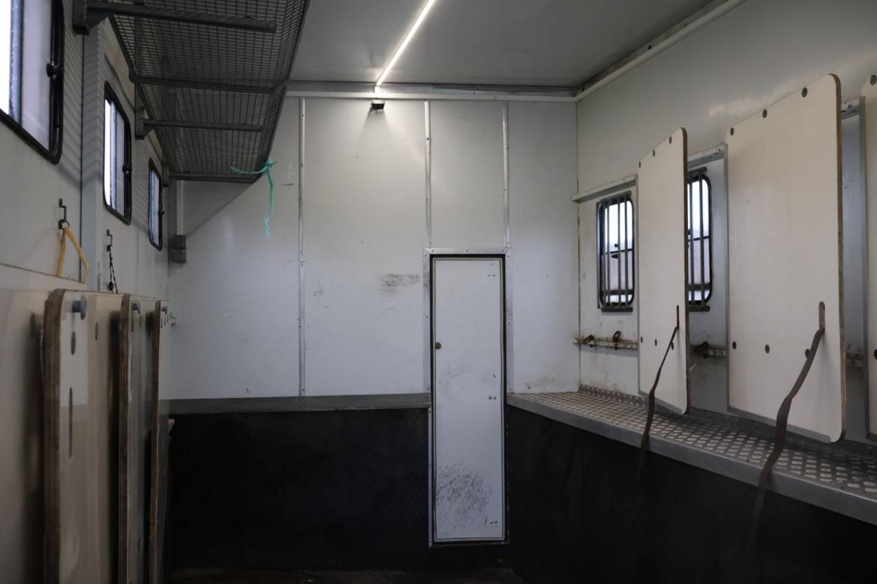 Semirimorchio Cavalli Scania SEMIE REMORQUE 10 PLACES 2021 Occasione