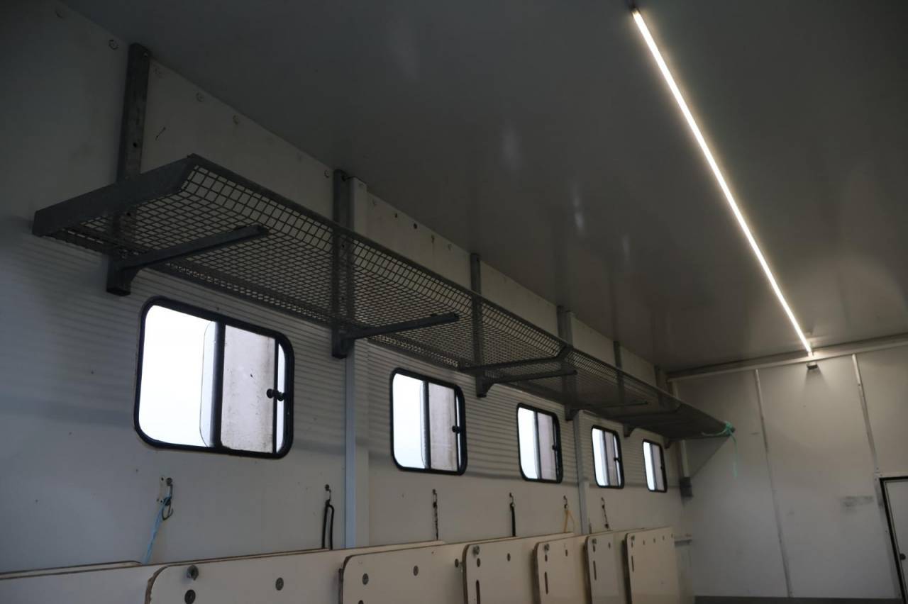 Semirimorchio Cavalli Scania SEMIE REMORQUE 10 PLACES 2021 Occasione