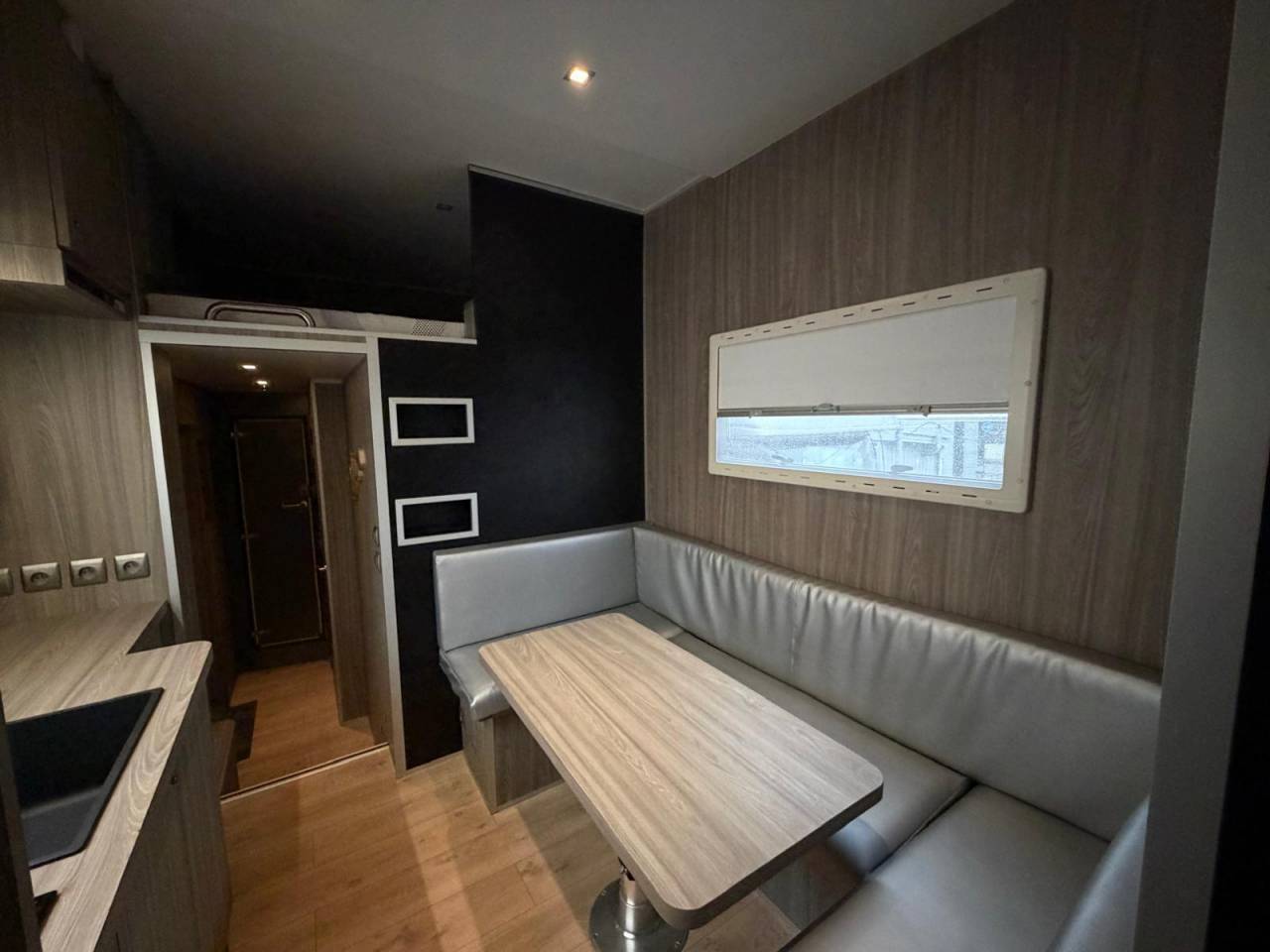 Semirimorchio Cavalli Scania SEMIE REMORQUE 10 PLACES 2021 Occasione