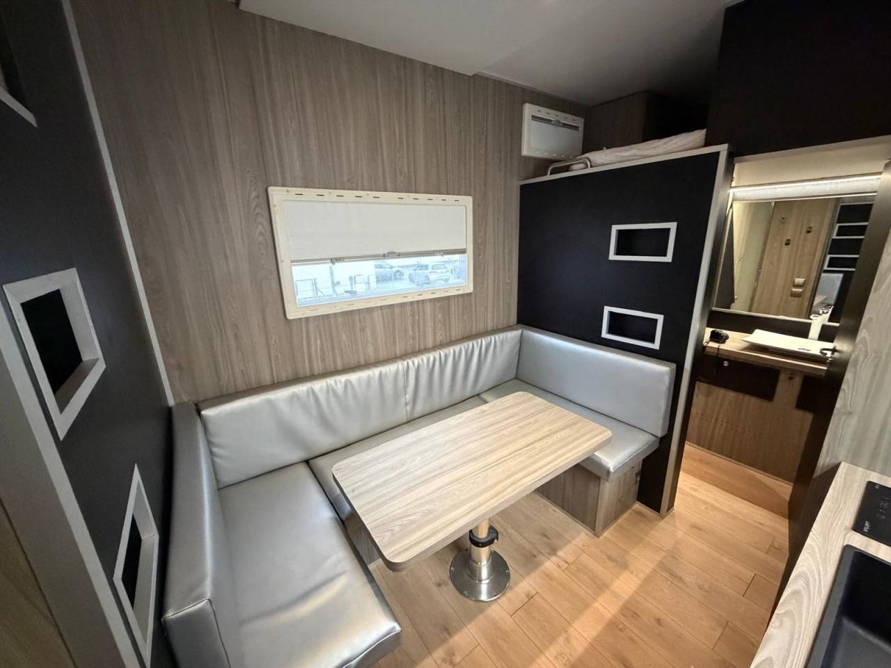 Semirimorchio Cavalli Scania SEMIE REMORQUE 10 PLACES 2021 Occasione