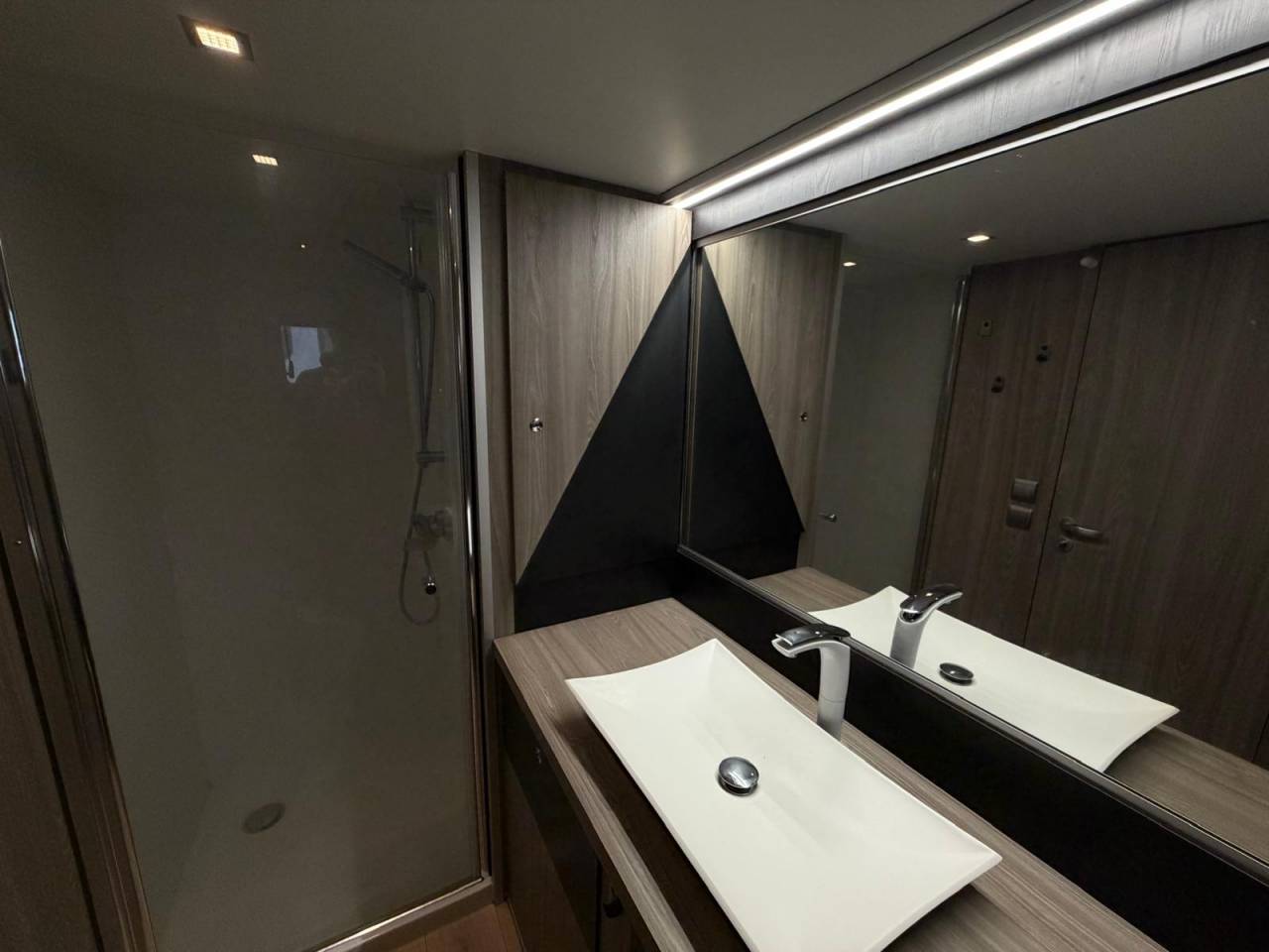 Semirimorchio Cavalli Scania SEMIE REMORQUE 10 PLACES 2021 Occasione