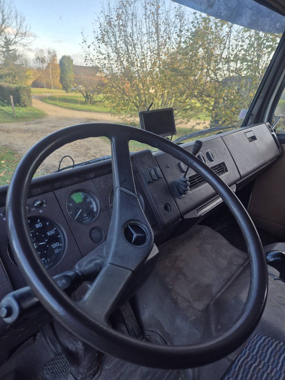 Camion per Cavalli Mercedes 1320 1987 Occasione