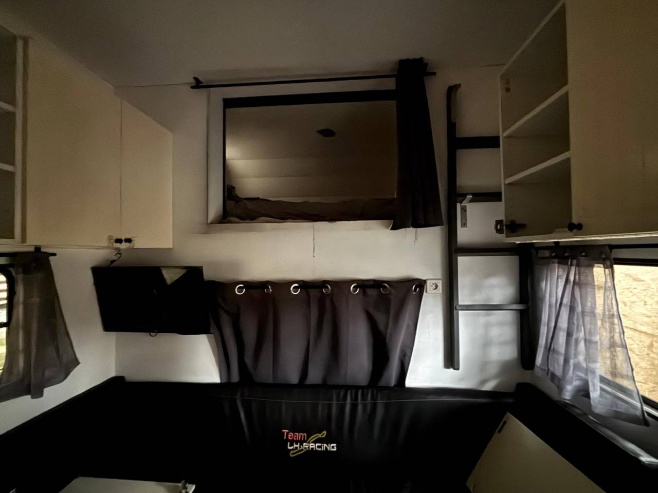 Camion per Cavalli Renault Midlum 2005 Occasione