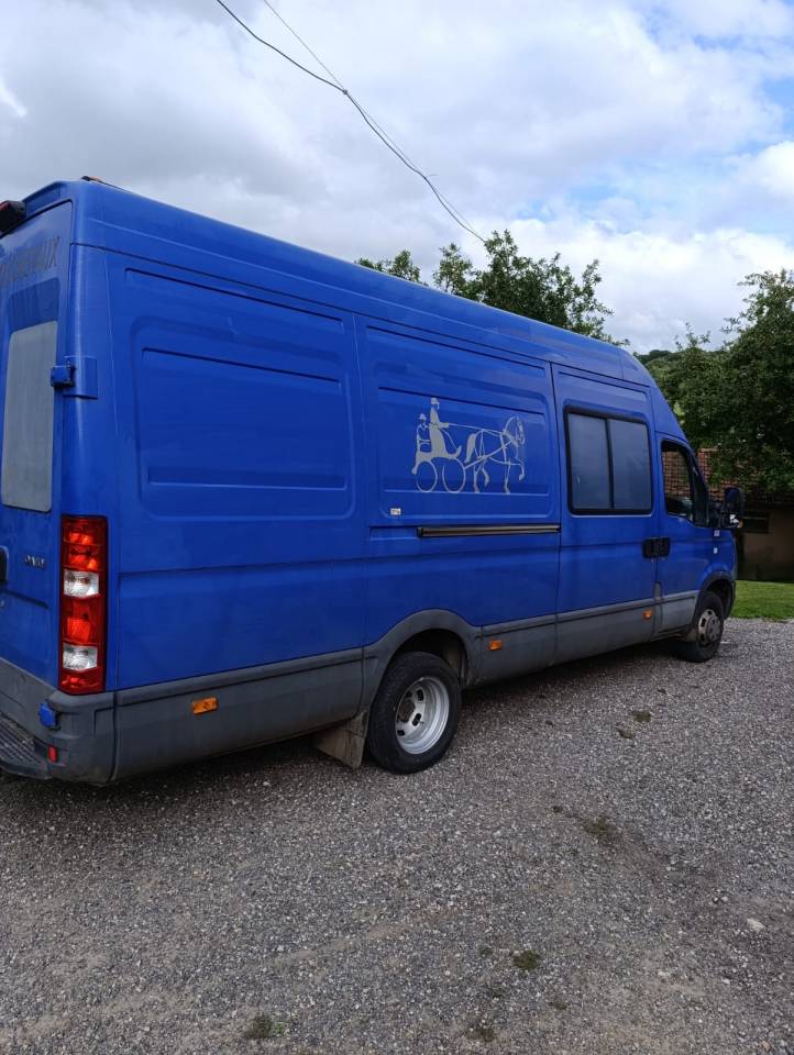 Van per Cavalli Iveco DAILY 2012 Occasione