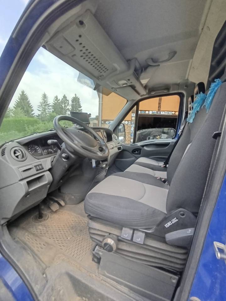 Van per Cavalli Iveco DAILY 2012 Occasione