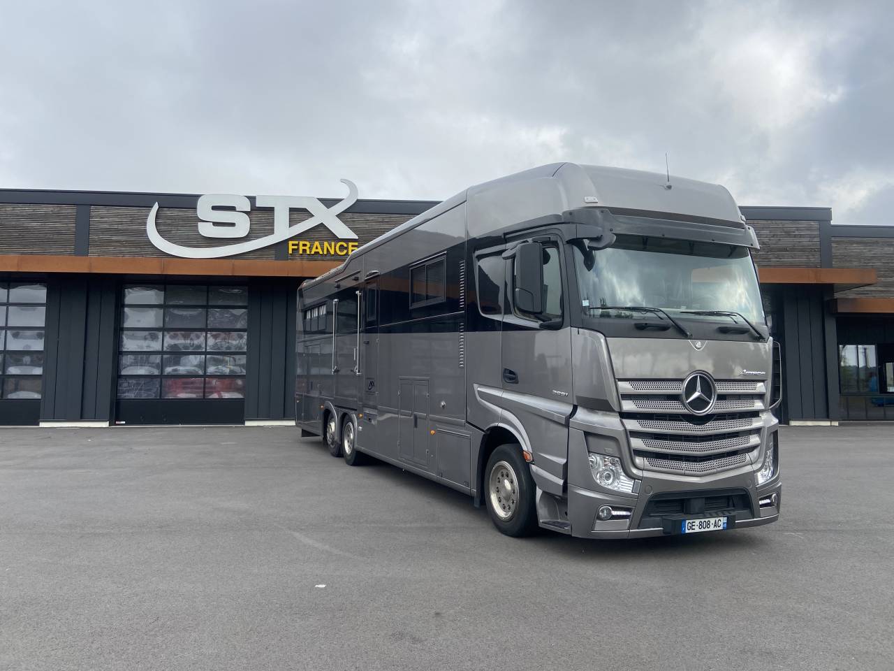 Camion per Cavalli AKX  2016 Occasione