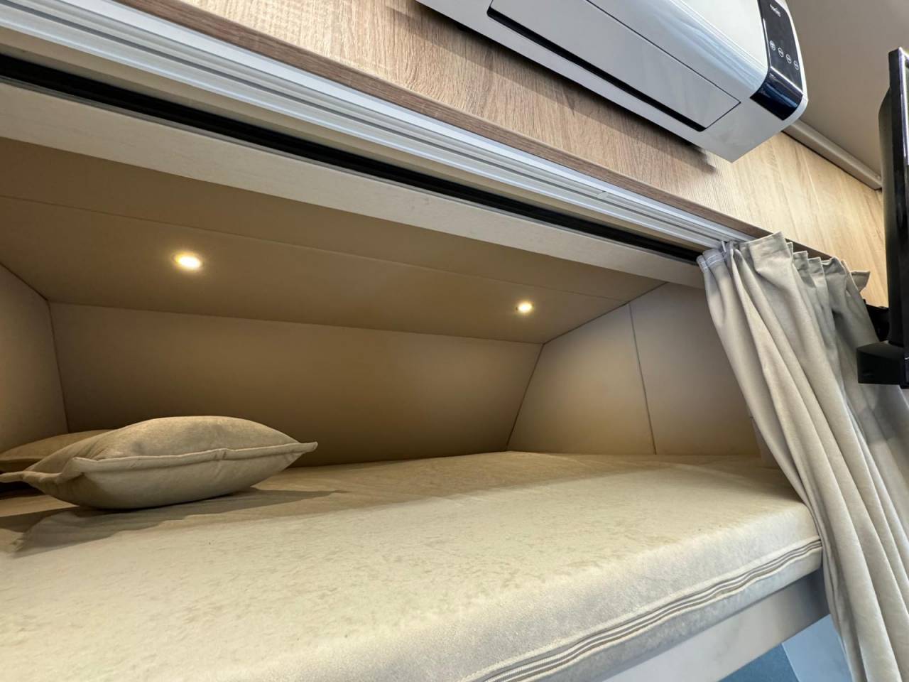 Camion per Cavalli Daf CONCEPTPGO 7  2013 Occasione