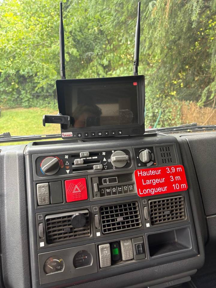 Camion per Cavalli Iveco  IVECO 280 hp 2001 Occasione