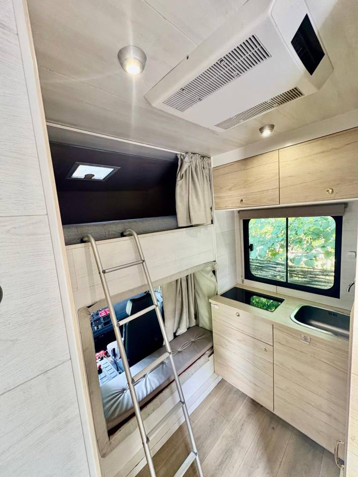 Camion per Cavalli Iveco  IVECO 280 hp 2001 Occasione