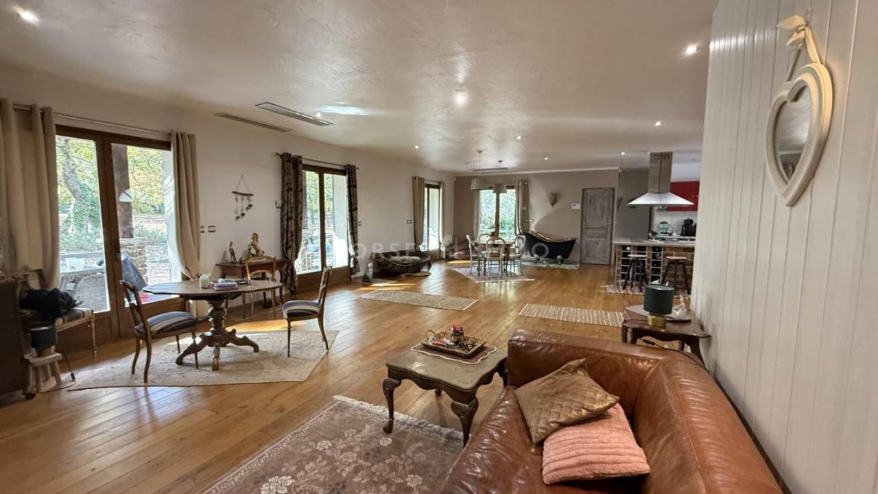 Propriet&agrave; equestre In vendita Var