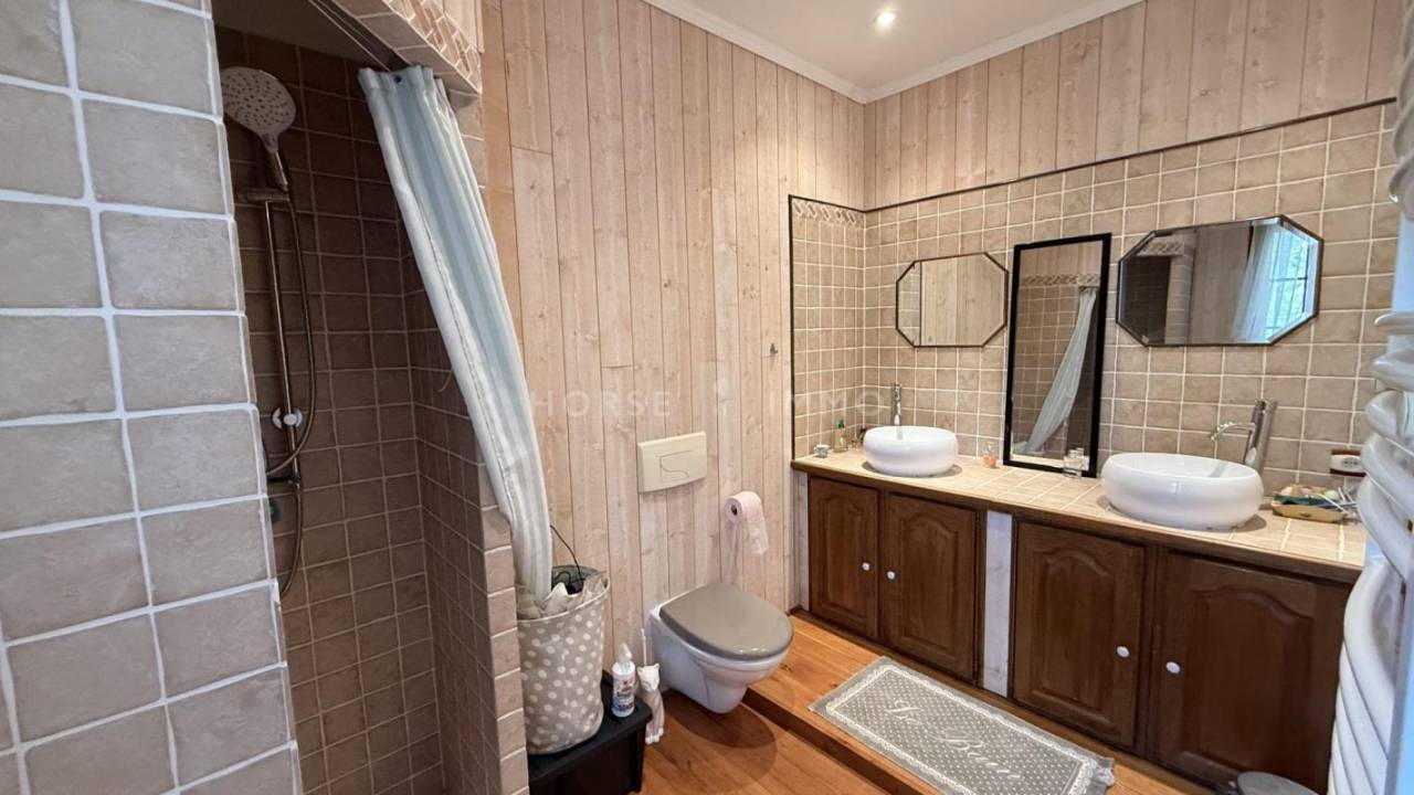 Propriet&agrave; equestre In vendita Var