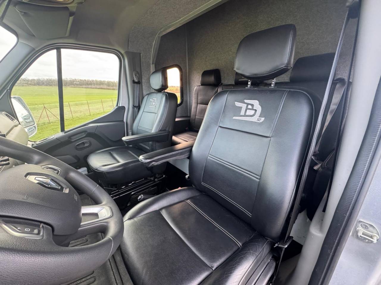 Van per Cavalli TBST Renault Master 2023 Occasione