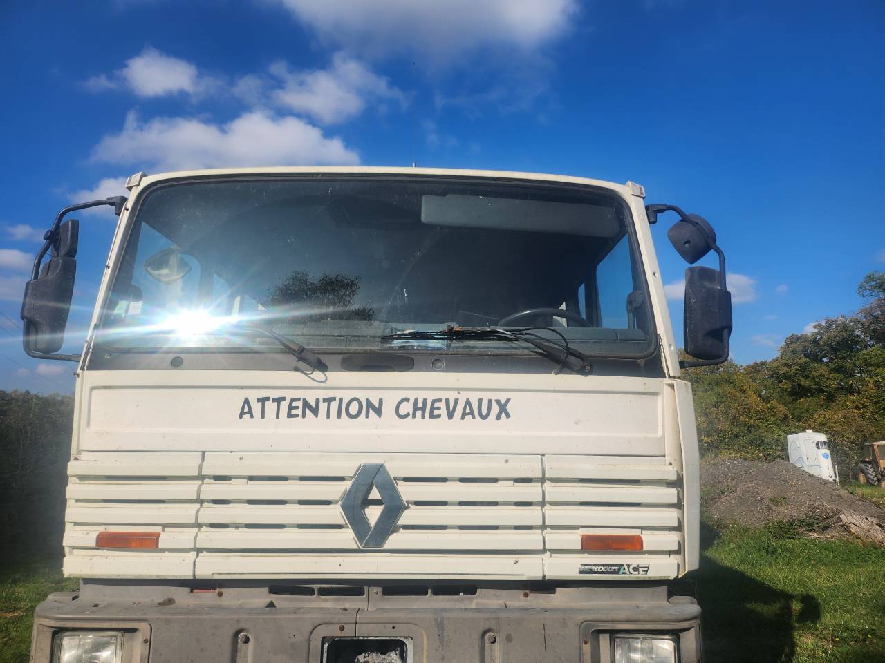 Camion per Cavalli Renault  1995 Occasione