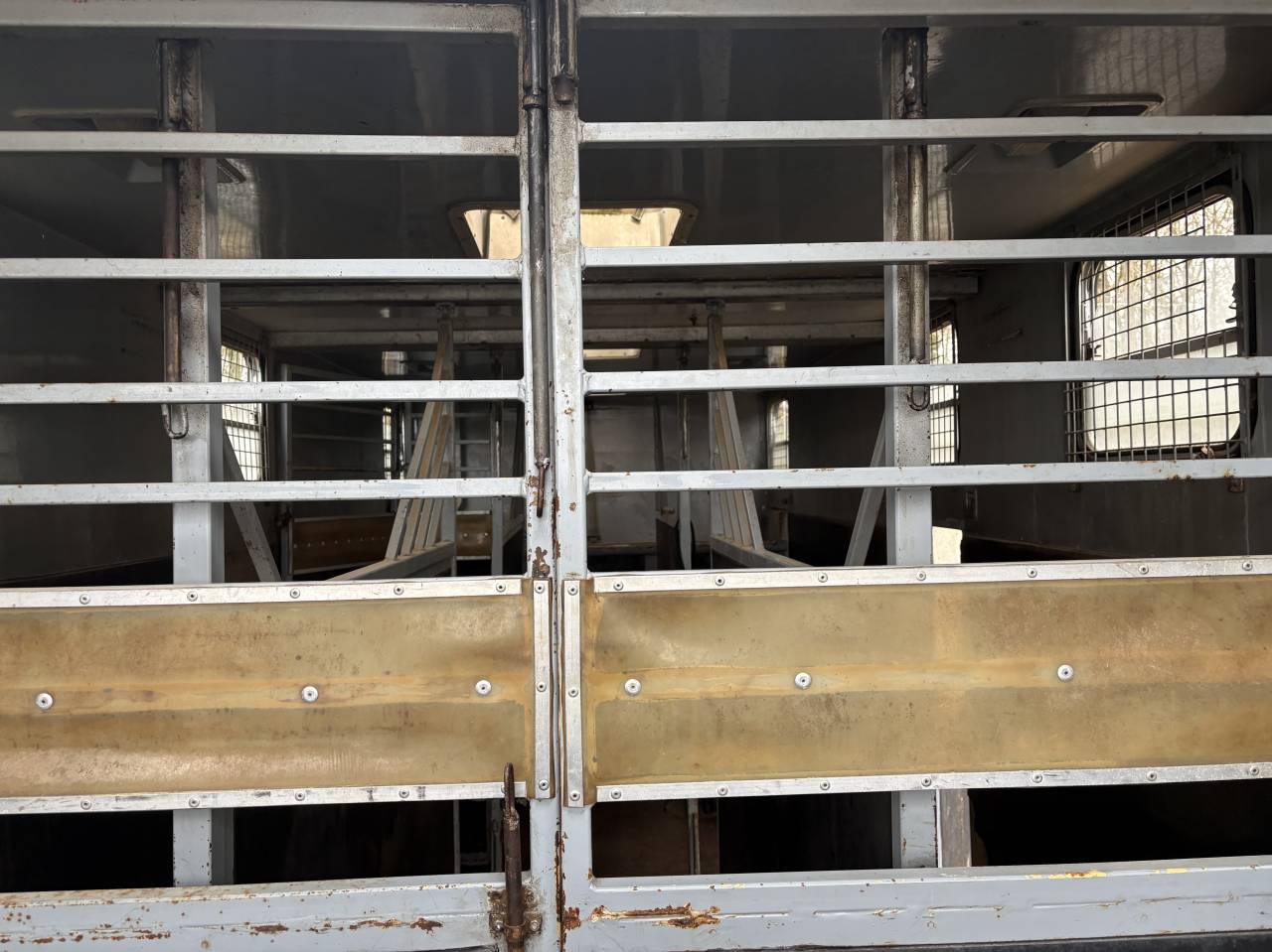 Camion per Cavalli Renault Mildium 1985 Occasione