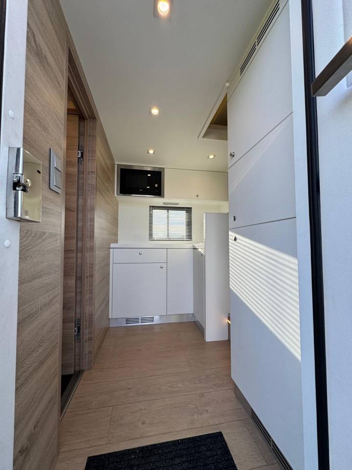 Camion per Cavalli Volvo STX 2018 Occasione