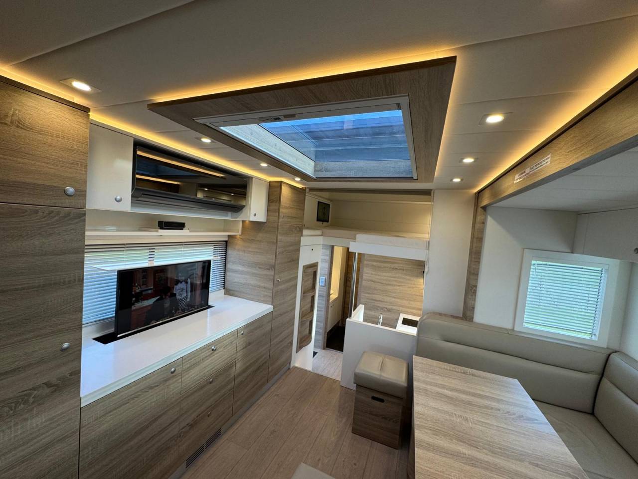 Camion per Cavalli Volvo STX 2018 Occasione