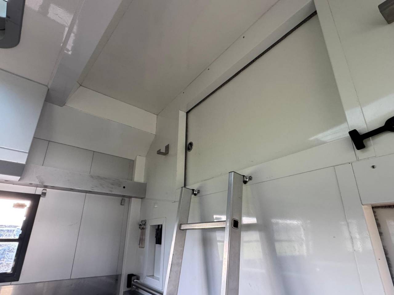 Camion per Cavalli Volvo STX 2018 Occasione