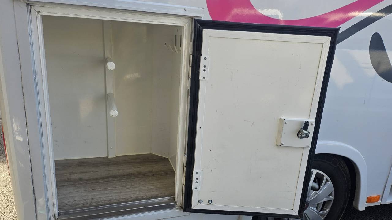 Van per Cavalli Fiat  Ducato 2,2 Diesel  180 chevaux 2023 Occasione