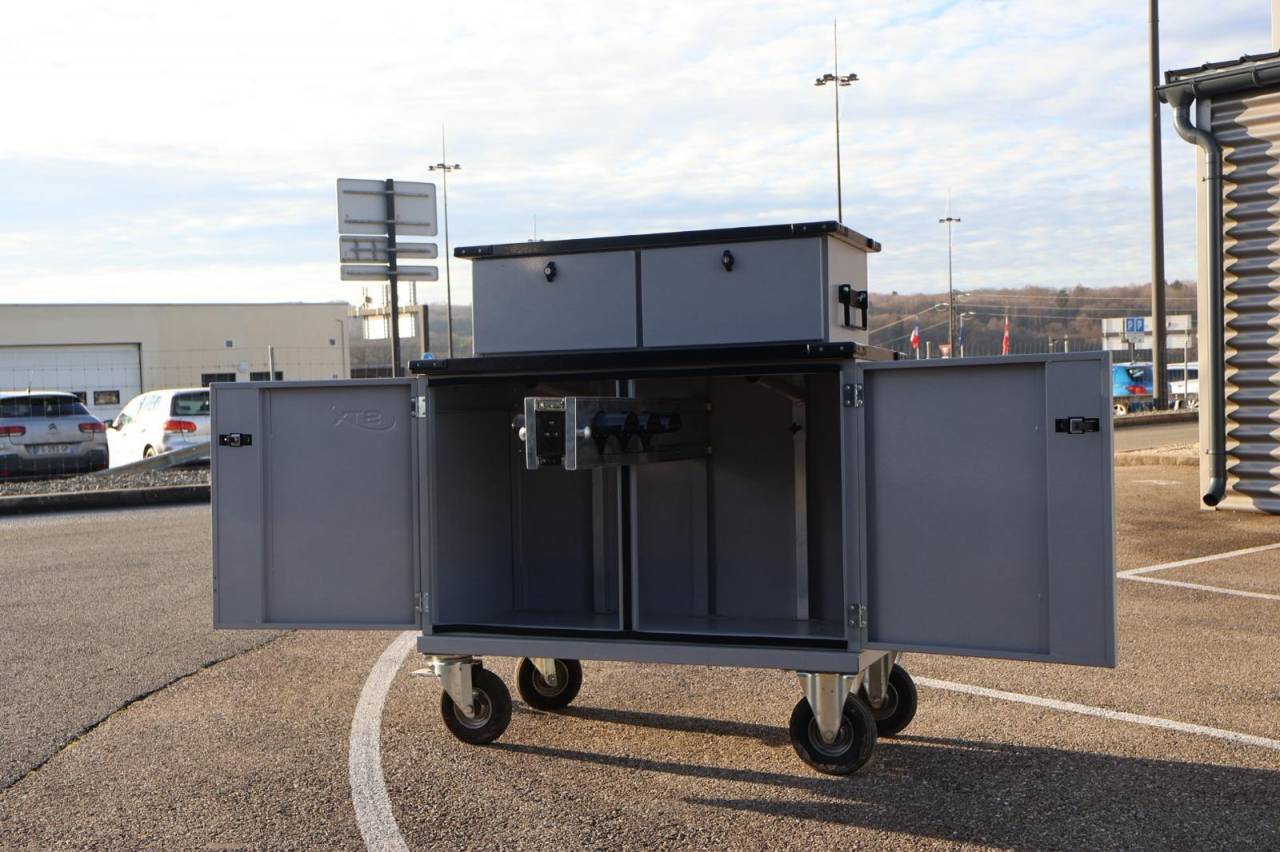 Camion per Cavalli STX STX 6 CHEVAUX MEGA POP OUT 2011 Occasione