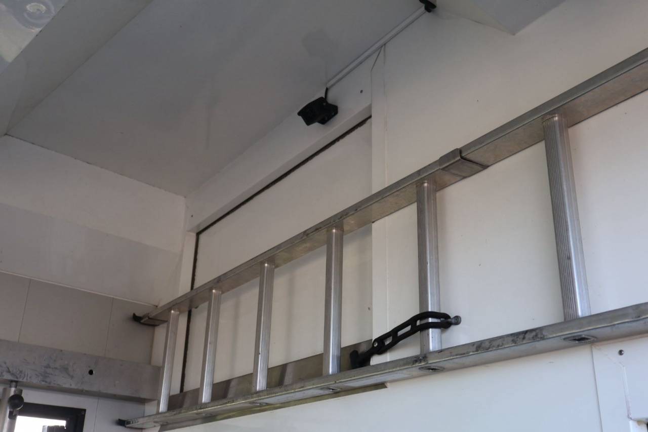 Camion per Cavalli STX STX 6 CHEVAUX MEGA POP OUT 2011 Occasione