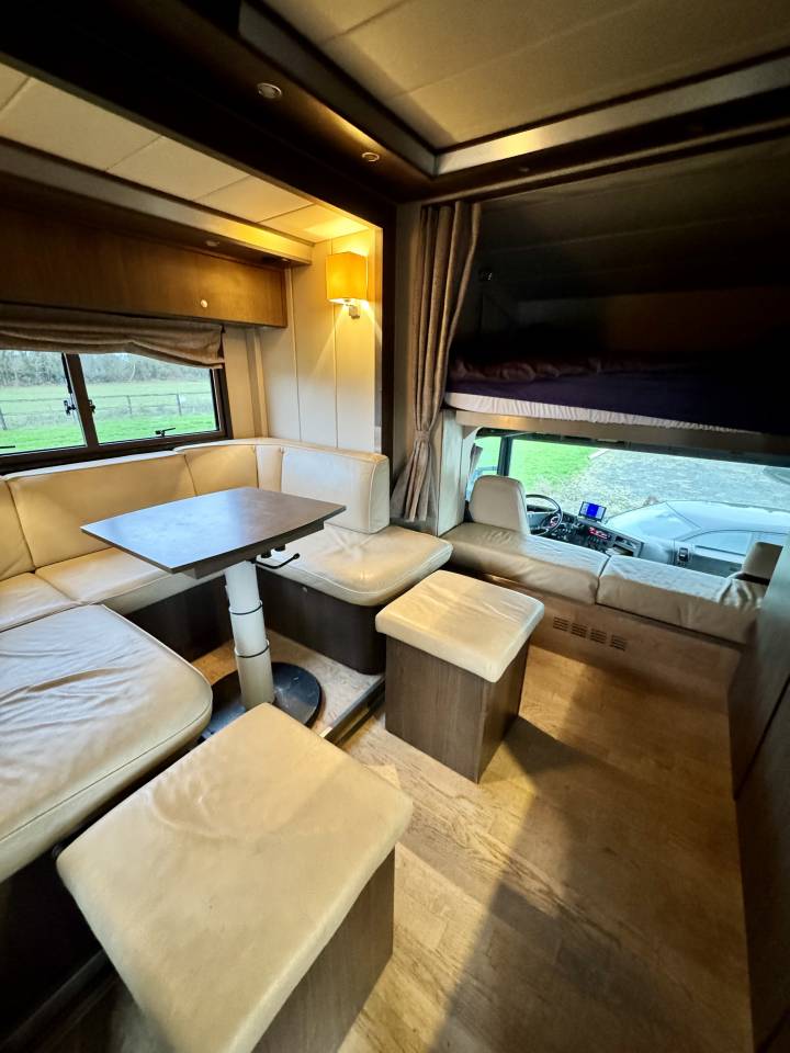 Camion per Cavalli Scania P380 2010 Occasione