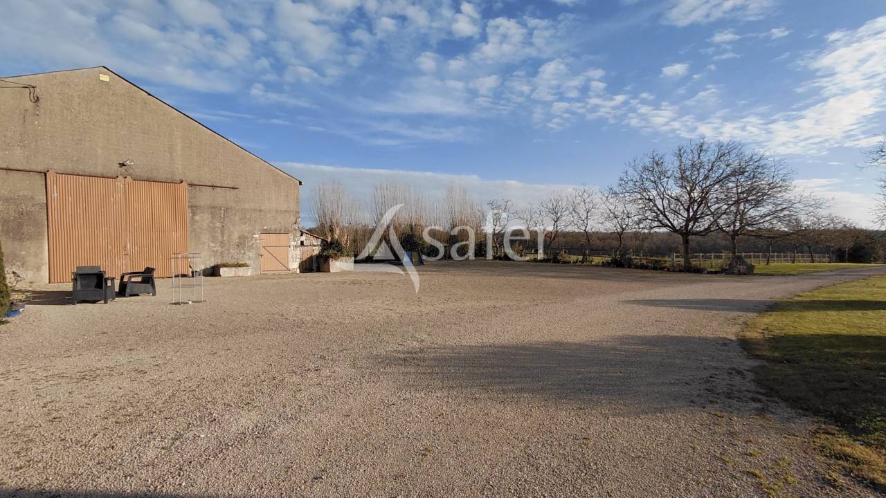 Propriet&agrave; rurale In vendita Vienne