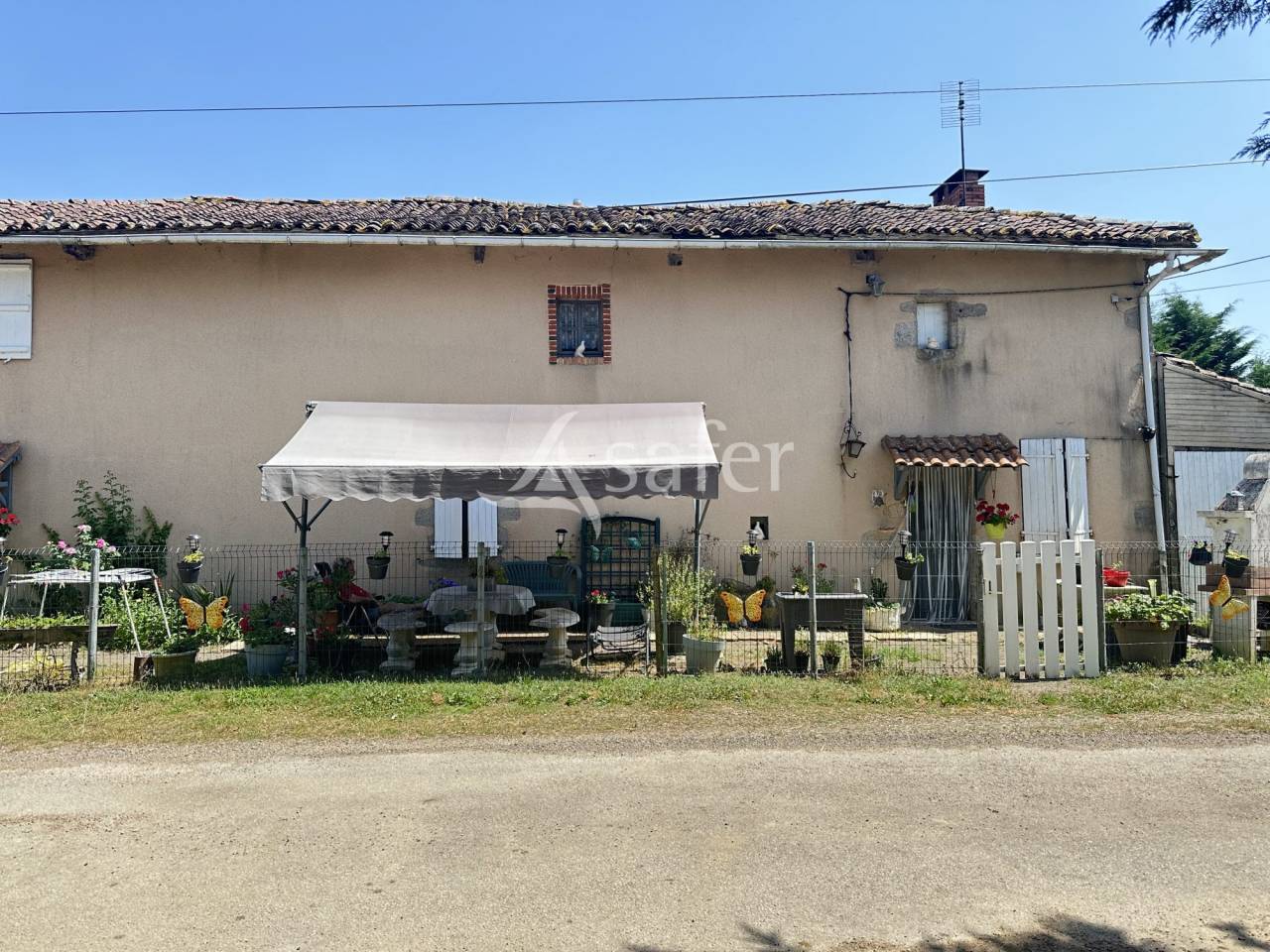 Azienda agricola In vendita Charente