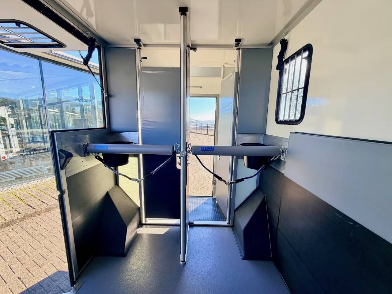 Van per Cavalli Renault RENAULT 0 Nuovo