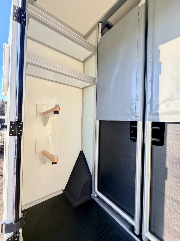 Van per Cavalli Renault RENAULT 0 Nuovo