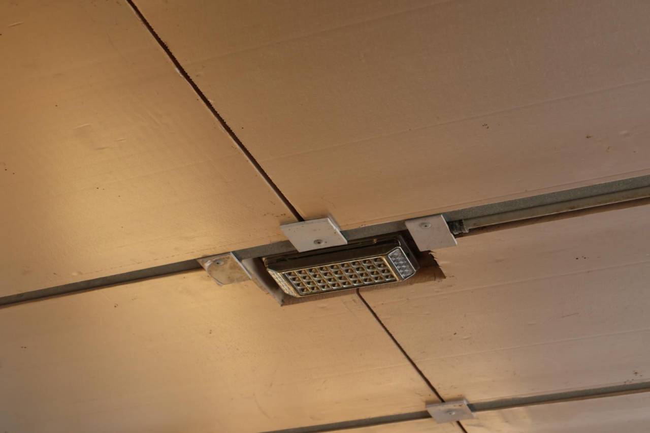 Camion per Cavalli Daf SEMI-REMORQUE 10P-APPARTEMENT 4P 2017 Occasione