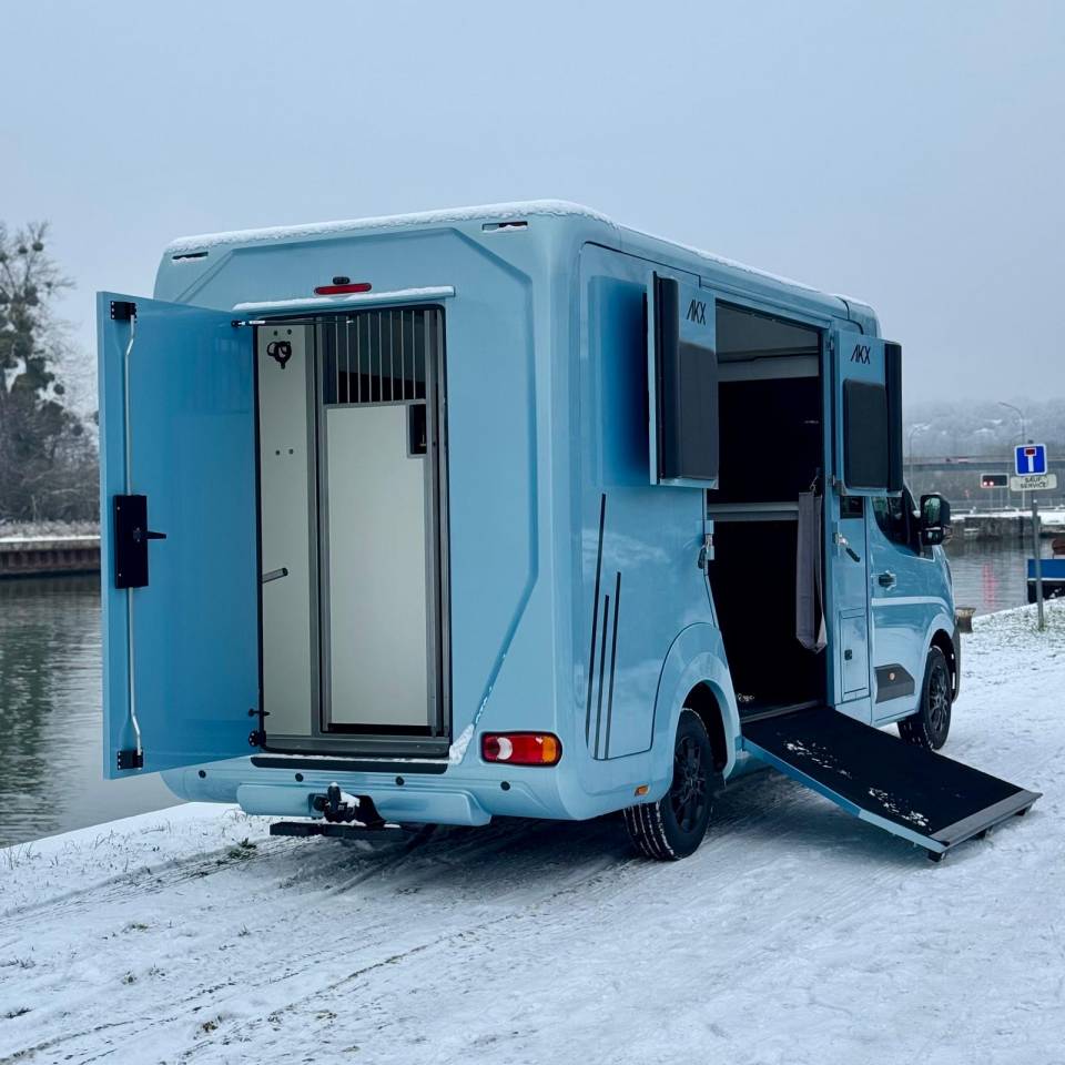 Van per Cavalli AKX CONCEPTPGO 5  2026 Nuovo