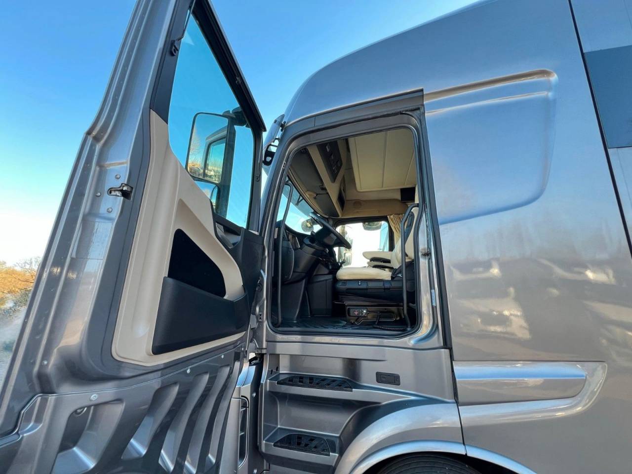 Camion per Cavalli Mercedes MERCEDES-BENZ 0 Occasione