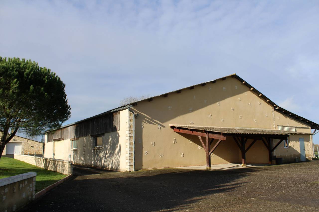 Propriet&agrave; equestre In vendita Lot-et-Garonne