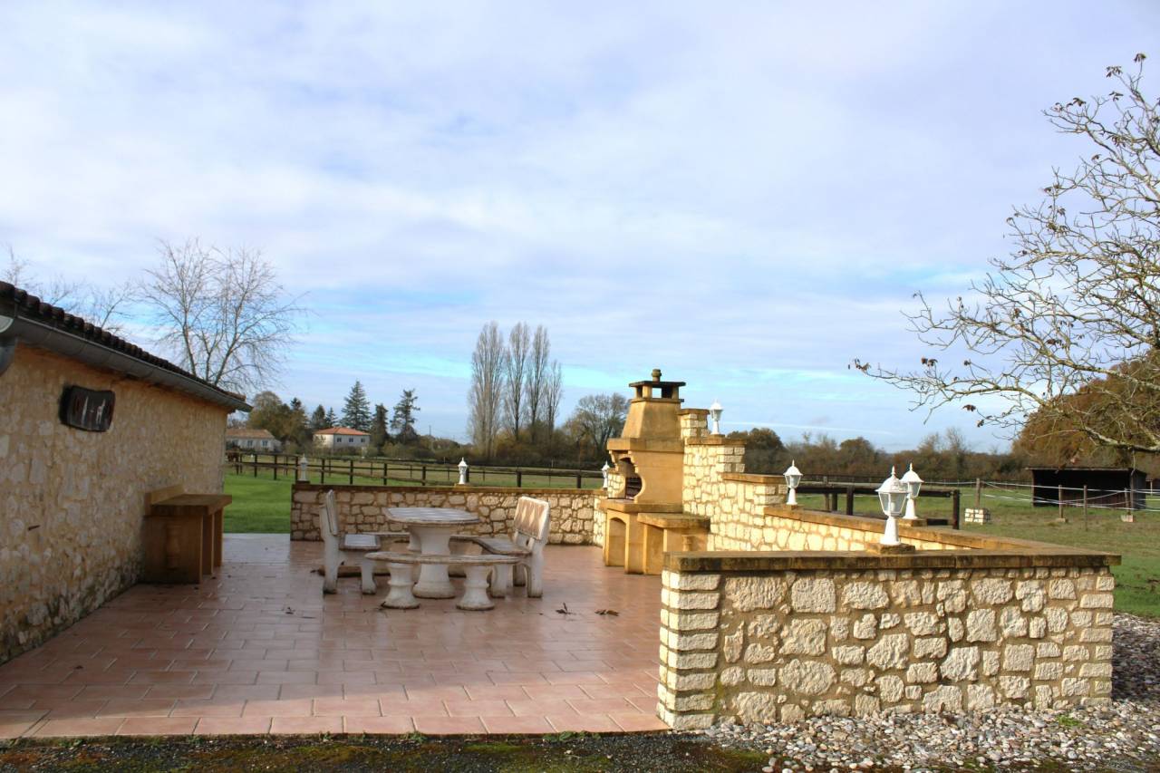 Propriet&agrave; equestre In vendita Lot-et-Garonne