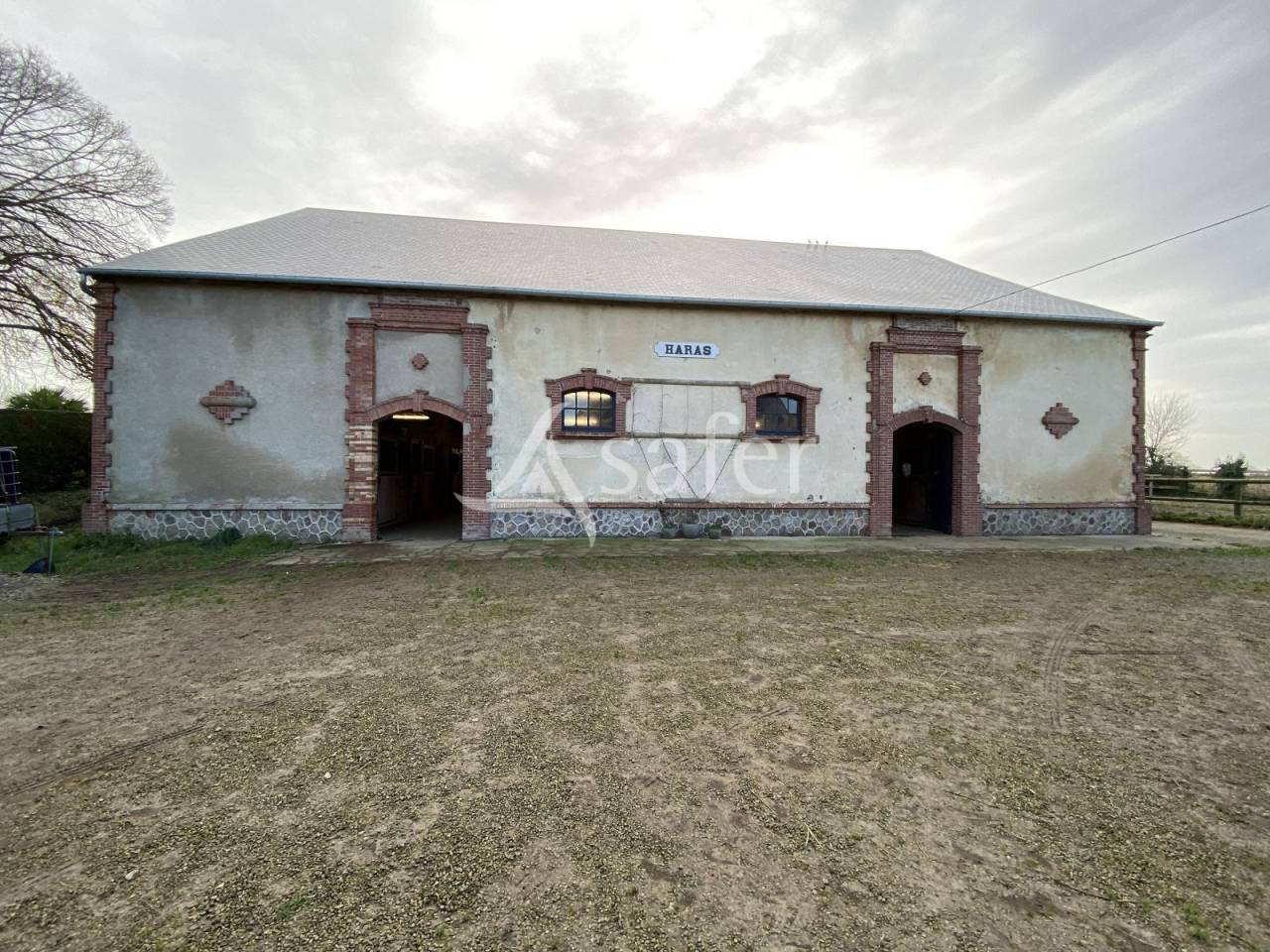 Propriet&agrave; equestre In vendita Manche