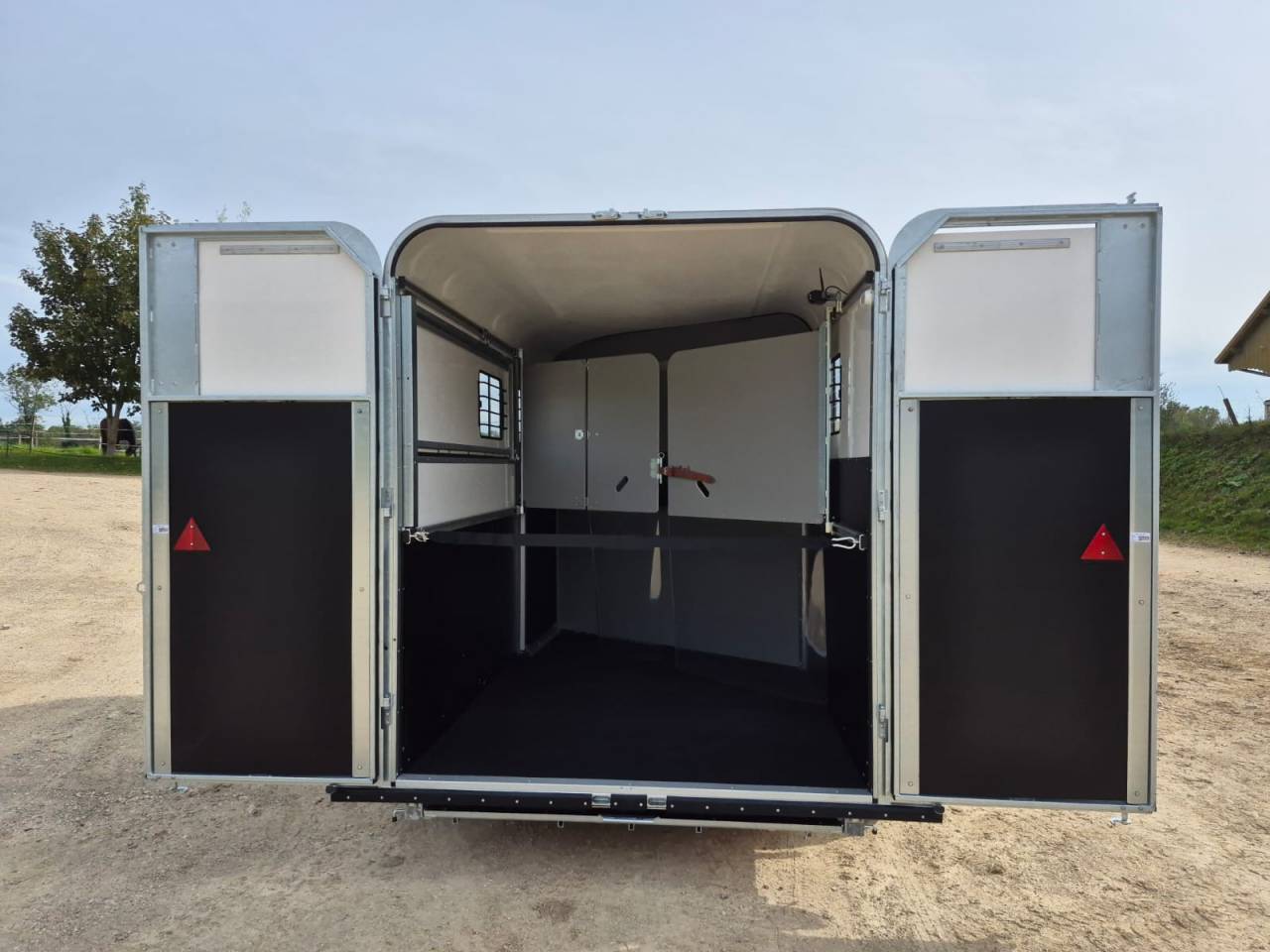 Trailer Fautras Oblic X2 2 Cavalli 2026 Nuovo
